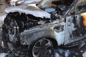 В Одесі невідомі спалили позашляховик нардепа від "Опоблоку"