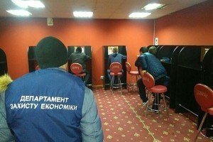 Нацполіція закрила ще 18 підпільних гральних закладів по всій Україні