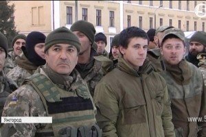 "Після 300 днів війни": Одна з найпотужніших бригад сухопутних військ повернулася в Ужгород