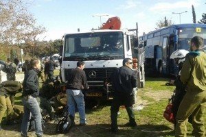 В Єрусалимі назвали особу водія, що в'їхав у групу військових – ЗМІ