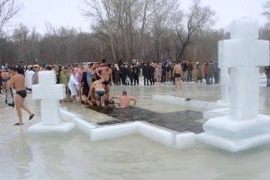 Водохреща 2019: у Києві назвали місця, де можна купатися