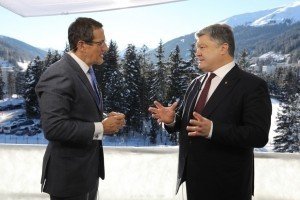 Порошенко - в інтерв'ю CNN: Через двох безвідповідальних лідерів маємо великі проблеми з глобальною безпекою