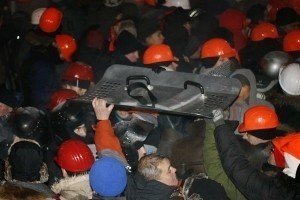 Уряд схвалив виділення 300 млн гривень сім'ям "майданівців"