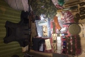 У посадовця Харківщини виявили російську форму та цілий арсенал боєприпасів – СБУ
