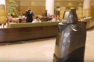 В аеропортах Японії встановлюють "розумних роботів", які даватимуть підказки туристам