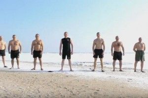 #22PushUpChallenge: Нацполіція Донеччини віджалась на пляжі – відео