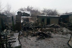 Терористи накрили вогнем квартали Мар'їнки, палають житлові будинки – Аброськін