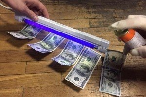 Не виходячи з відділку: на хабарництві викрили майора поліції Рівненщини – відео