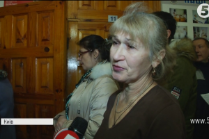Небувалі черги у столичному шпиталі: кияни активно здають кров для бійців АТО