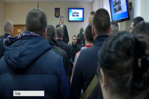 Суд щодо заворушень під ВР так і не почався: до обвинуваченого не прийшли адвокати