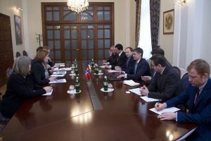 Норвегія виступає за збереження санкцій проти РФ до повного виконання Мінських угод