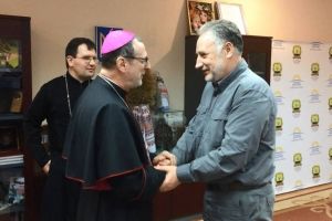 "Папа для України": Ватикан надасть грошову допомогу мешканцям Авдіївки 