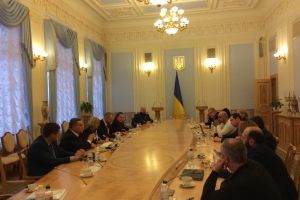 Відведення зброї до 21 лютого зірвано: Марчук зустрівся з нардепами в рамках неформальної Мінської платформи