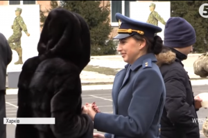 У Харкові випустились 200 авіатехніків, серед них дівчина-авіатор з недівочим характером