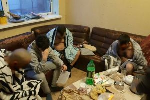 Розбій, катування та шахрайство: у Києві викрито банду поліцейських