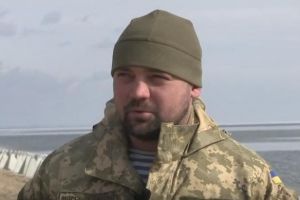 "Ми дуже за вами скучаємо": Бійці АТО привітали українських жінок з днем весни – відео