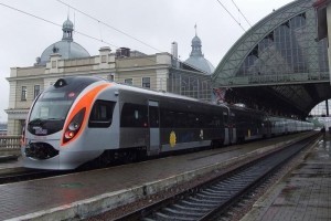 У Львів з Києва знову буде курсувати швидкісний Hyundai Rotem