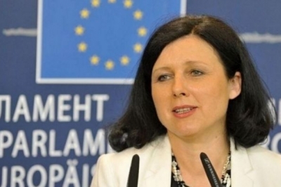 Вєра Юрова, єврокомісар