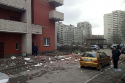 У Санкт-Петербурзі в багатоповерхівці стався вибух