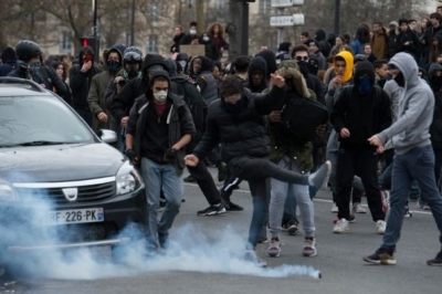 Протести у Парижі