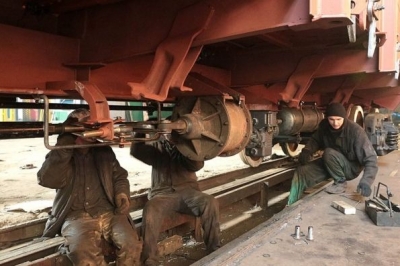 Укрзалізниця будує нові вантажні вагони