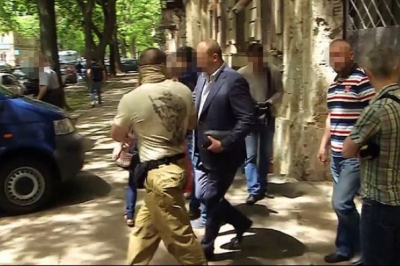 В Одесі СБУ затримала посадоців, що наживалися на автостоянках