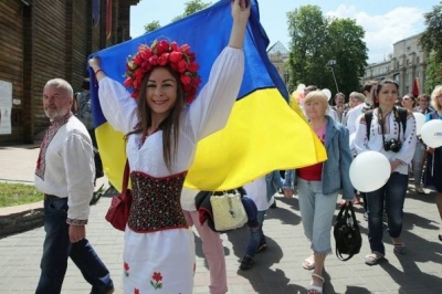 Мегамарш у вишиванках День Києва 2017