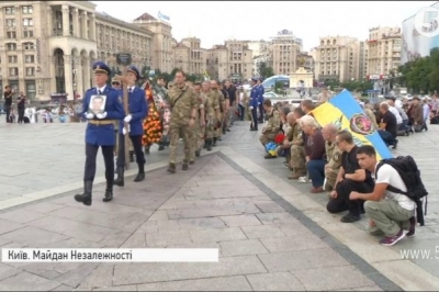 Майдан, прощання з бійцем