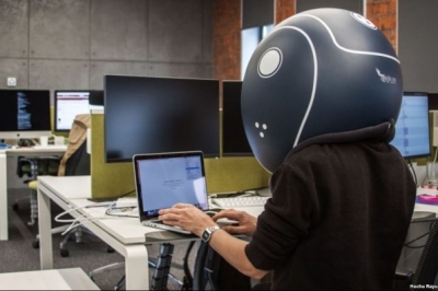 Розробка української компанії шолом Helmfon