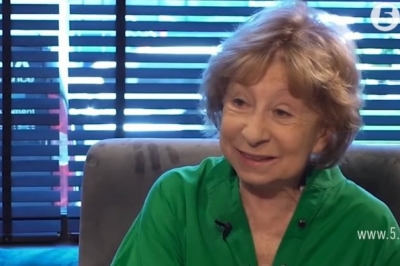 Лія Ахеджакова