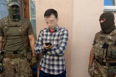 На Житомирщині слідчі СБУ оголосили про підозру в державній зраді "прокремлівському" блогеру-журналісту