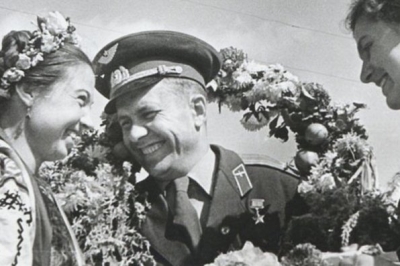 Зустріч Павла Поповича в Україні після повернення з космосу