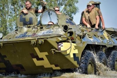 Приводнення БТР-80 36 бригади морпіхів