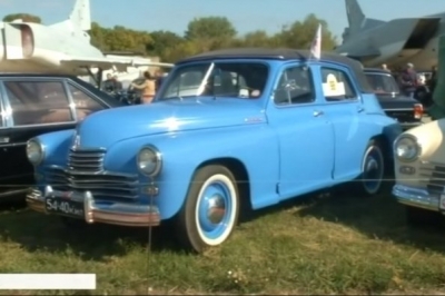 виставка ретро-автомобілів у Києві
