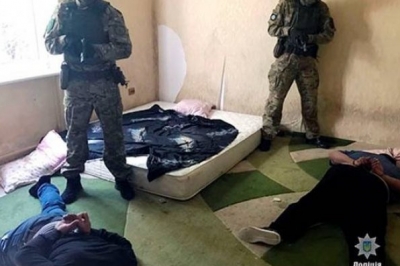 У Запоріжжі викрили нарколабораторії, які реалізували метадон