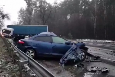 ДТП Renault з фурою 