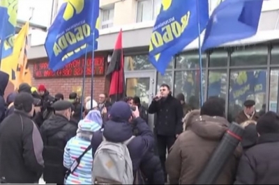 Акція під посольством Польщі у Львові