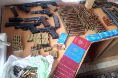 У Києві ділки підробляли документи для терористів