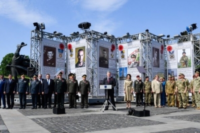 Відкриття фотовиставки "Герої" у Києві