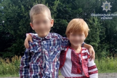 У Хмельницькому жінка продавала дітей