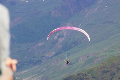 Парапланерист