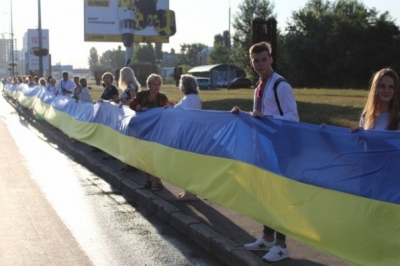 У Києві розгорнули найдовший прапор України