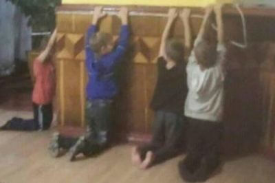 Вихователь бив дітей ногами та ставив на коліна