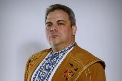 Олег Махлай