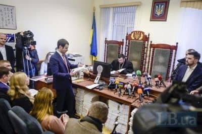 Суд у справі Супрун