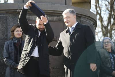 Вручение Шевченковской премии на Тарасовой горе в Каневе