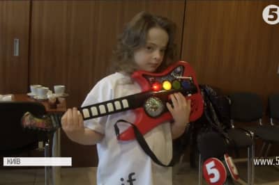 9-летняя Аня с синдромом Дауна