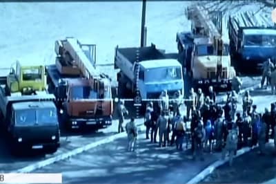 Строители приехали ремонтировать мост в Станице Луганской