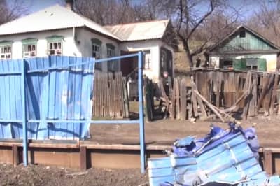 Обстріли Золотого