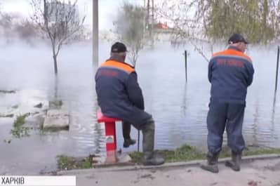 У Харкові дорогу затопило окропом